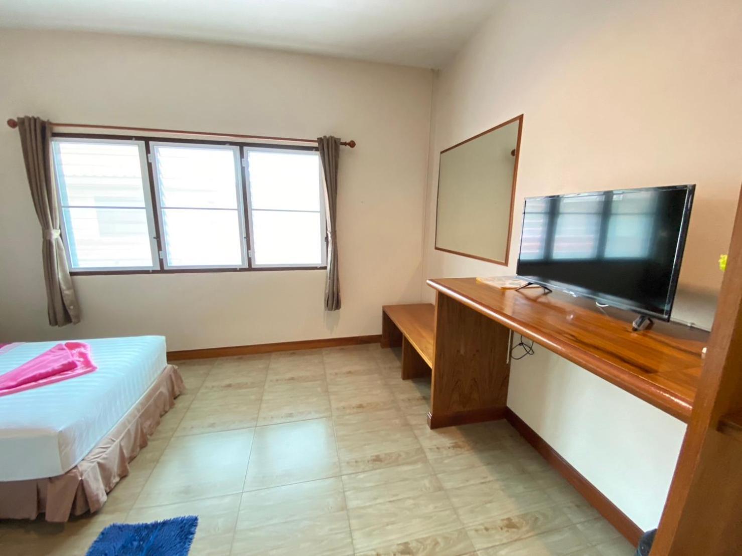 Lotus Hostel Beach Ко Тао Екстериор снимка
