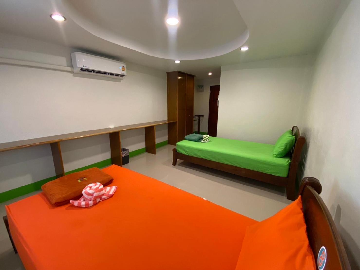 Lotus Hostel Beach Ко Тао Екстериор снимка