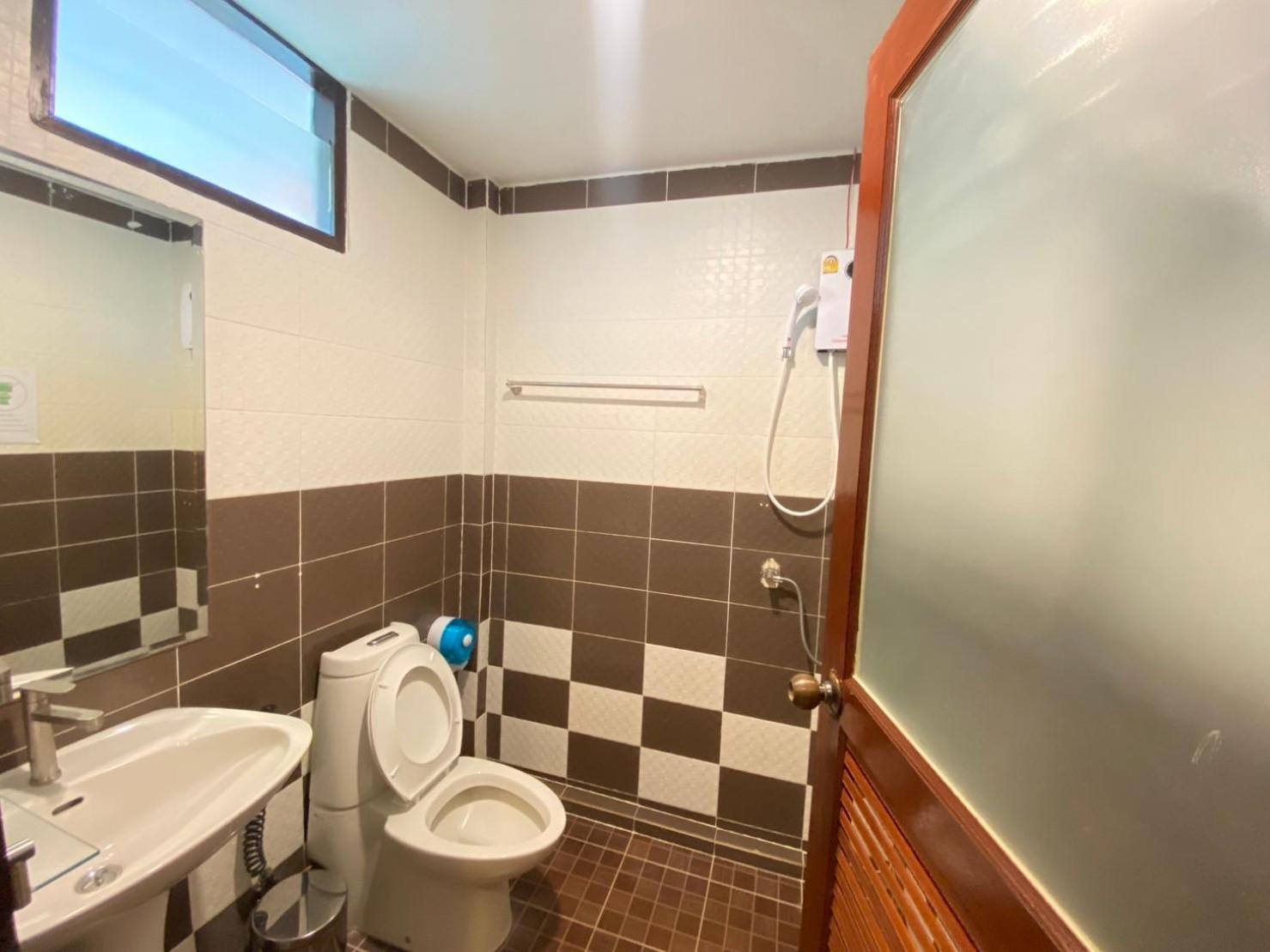 Lotus Hostel Beach Ко Тао Екстериор снимка