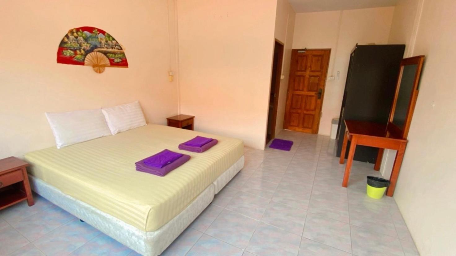 Lotus Hostel Beach Ко Тао Екстериор снимка