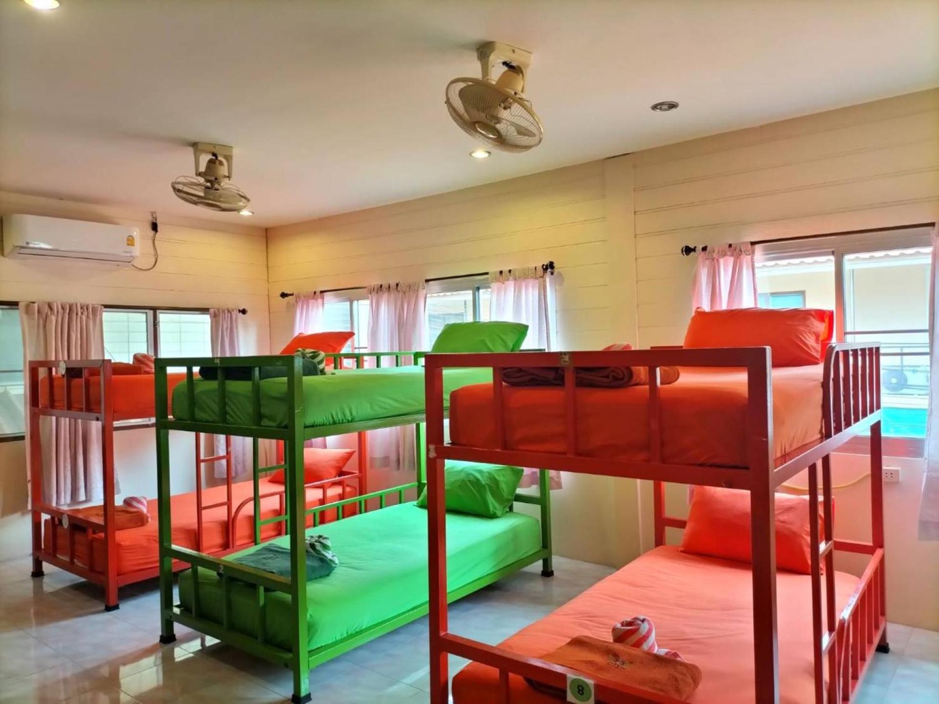 Lotus Hostel Beach Ко Тао Екстериор снимка