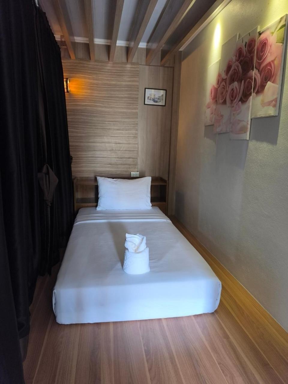 Lotus Hostel Beach Ко Тао Екстериор снимка